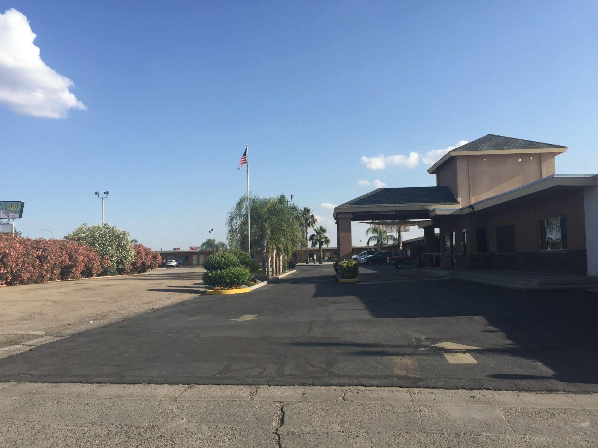 Village Inn Tulare Exterior foto